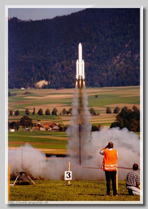Ariane5_T+2_3sec.jpg